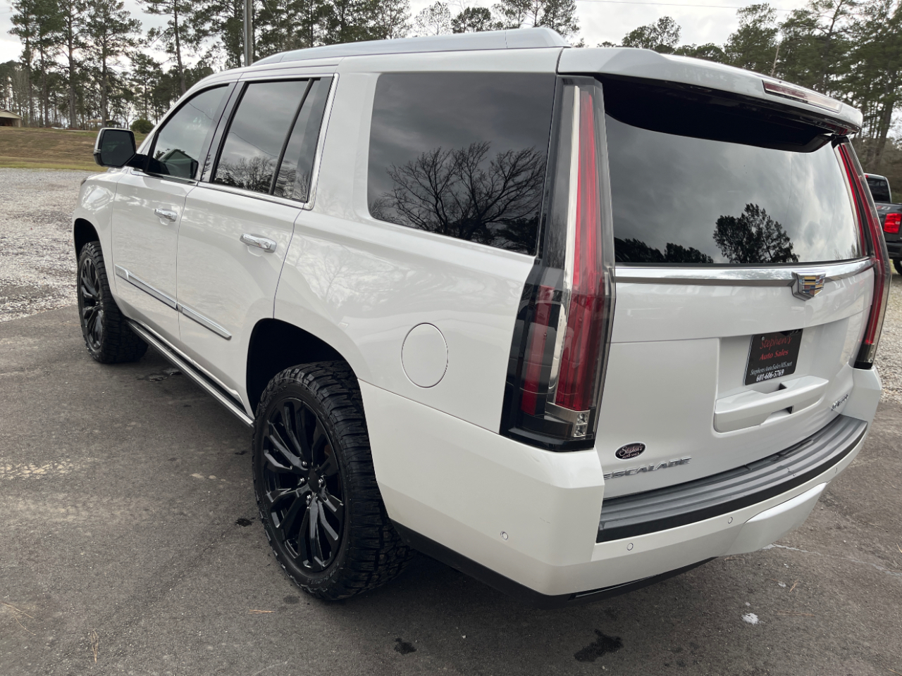 Cadillac Escalade 4WD 4dr Premium Luxury 2017