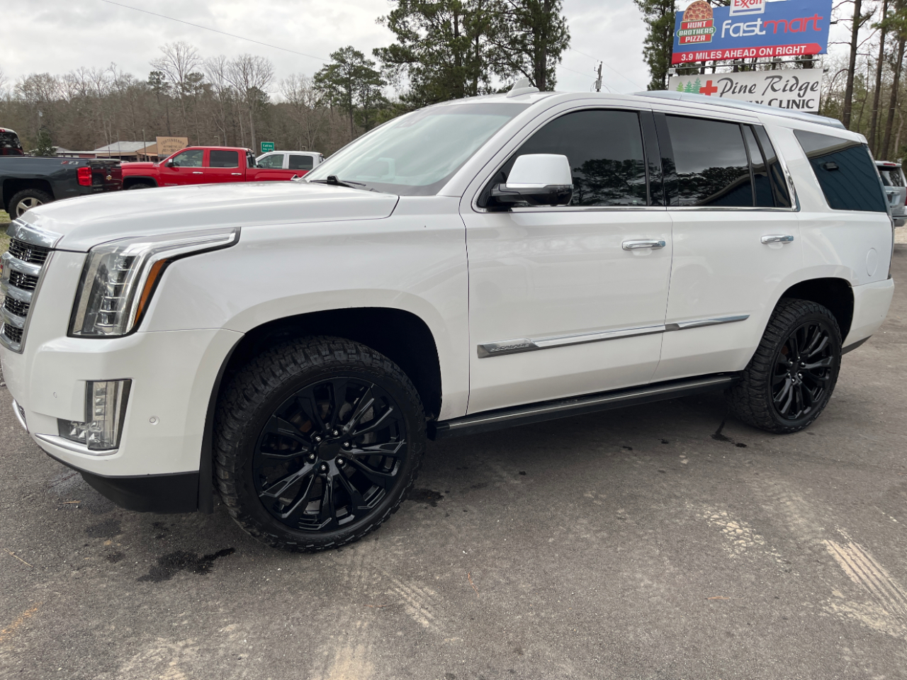 Cadillac Escalade 4WD 4dr Premium Luxury 2017