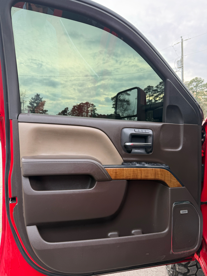 GMC Sierra 2500HD available WiFi 4WD Crew Cab 153.7" SLT 2015