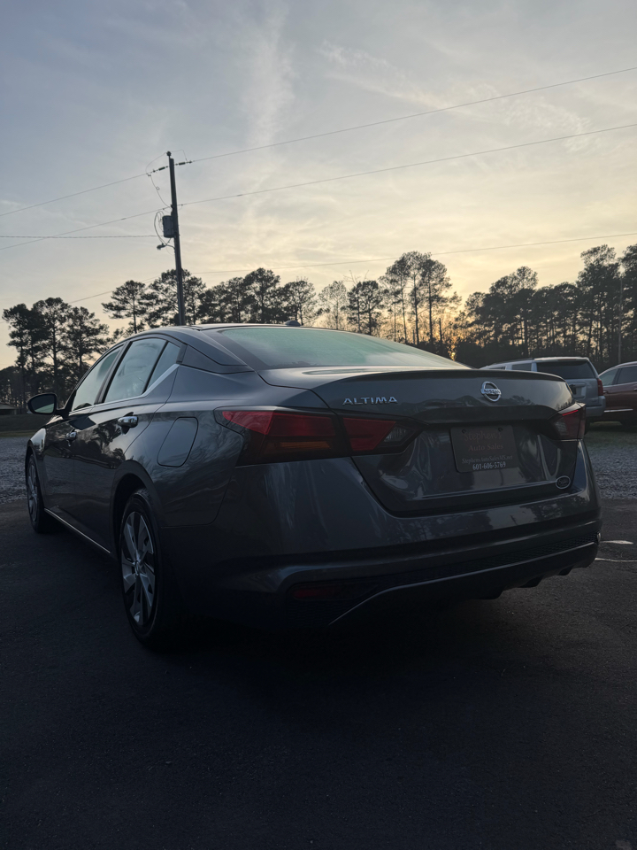 Nissan Altima 2.5 S Sedan 2019