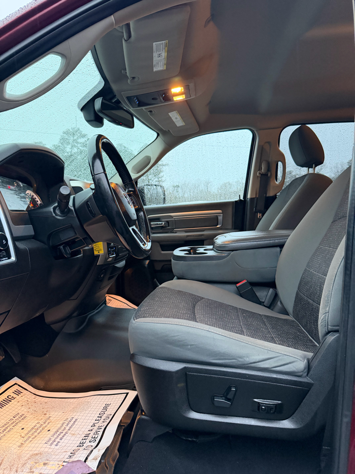 RAM 1500 Classic Big Horn 4x4 Crew Cab 5'7" Box 2019