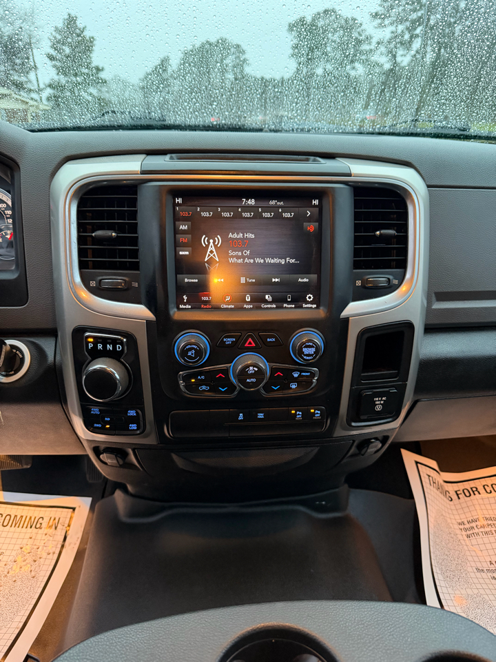 RAM 1500 Classic Big Horn 4x4 Crew Cab 5'7" Box 2019