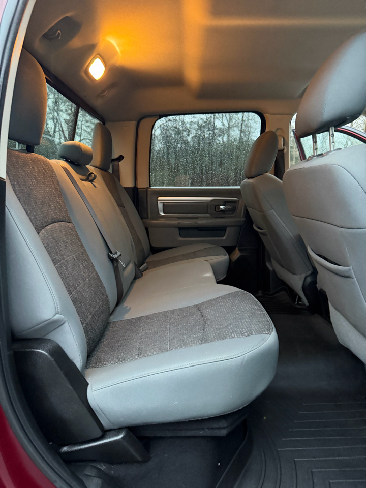 RAM 1500 Classic Big Horn 4x4 Crew Cab 5'7" Box 2019