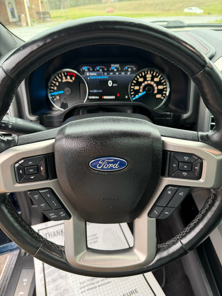 Ford F-150 4WD SuperCrew 145" Platinum 2017