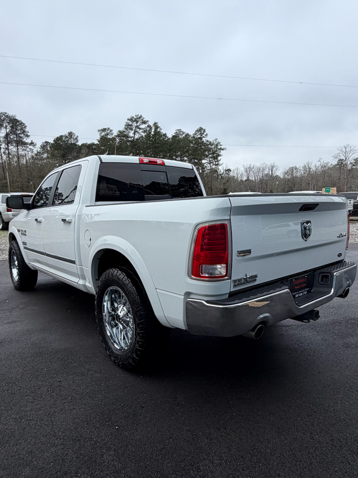 RAM 1500 Laramie 4x4 Crew Cab 5'7" Box 2017