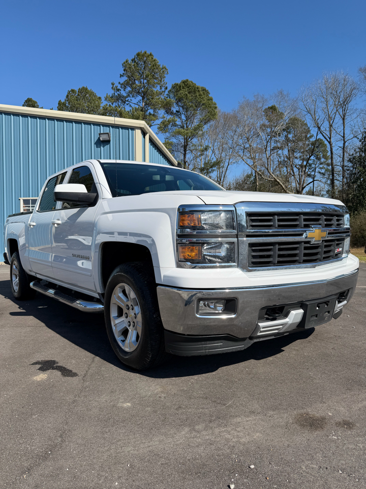 Chevrolet Silverado 1500 4WD Crew Cab 143.5" LT w/2LT 2015