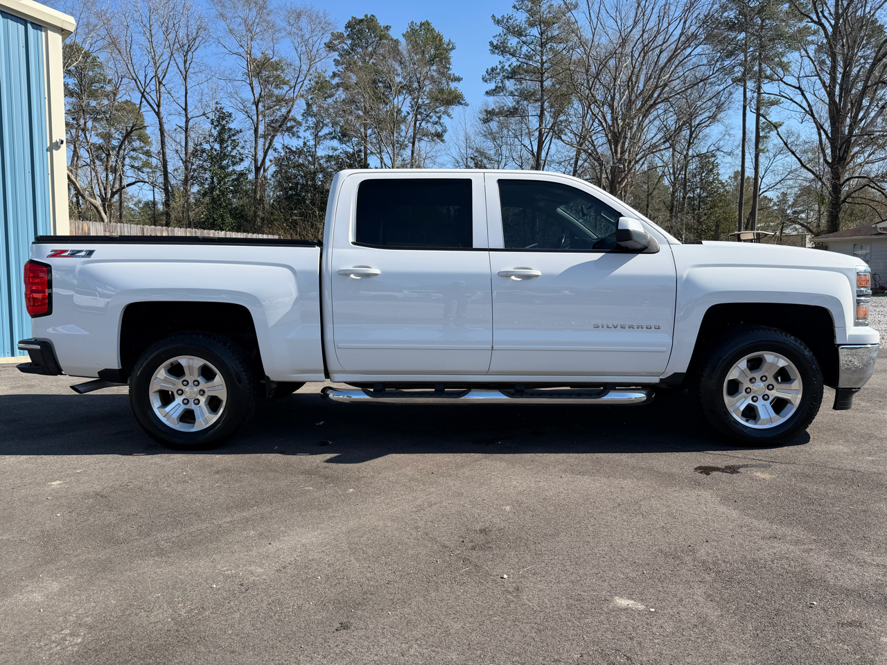Chevrolet Silverado 1500 4WD Crew Cab 143.5" LT w/2LT 2015