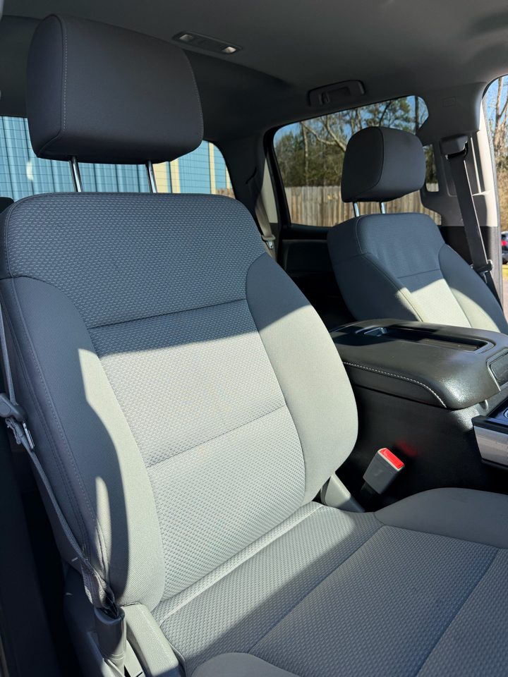 Chevrolet Silverado 1500 4WD Crew Cab 143.5" LT w/2LT 2015