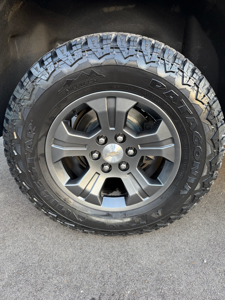 Chevrolet Tahoe 4WD 4dr Z71 2016