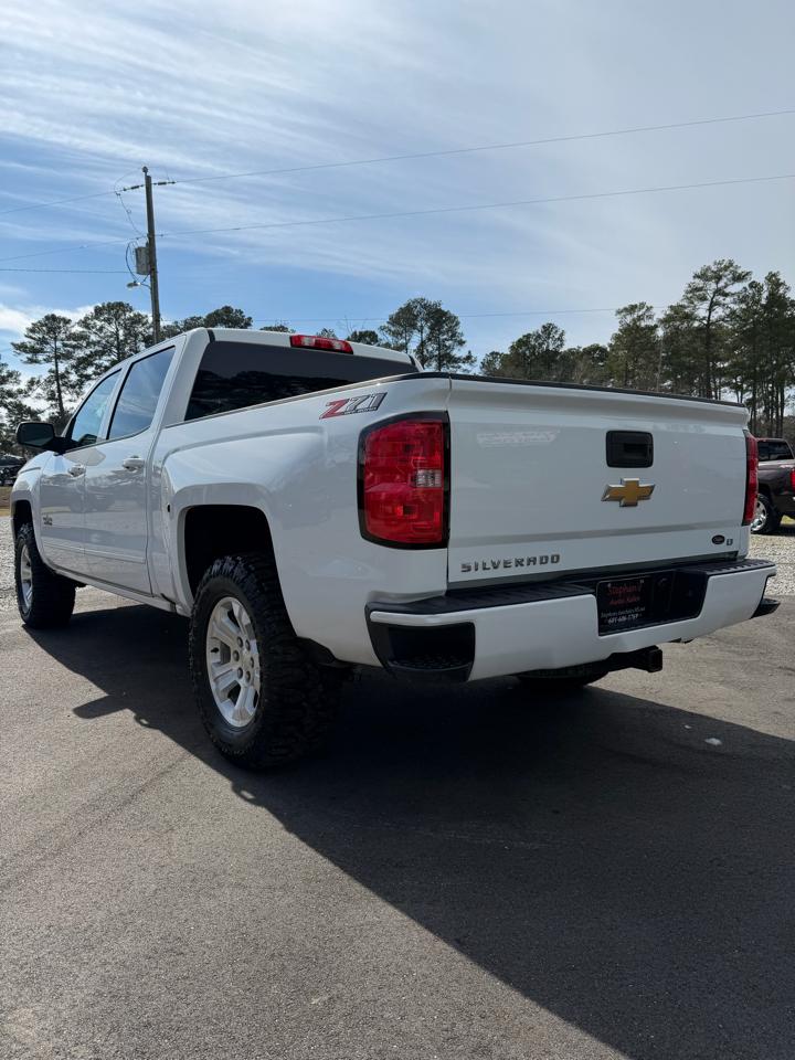 Chevrolet Silverado 1500 4WD Crew Cab 143.5" LT w/2LT 2018