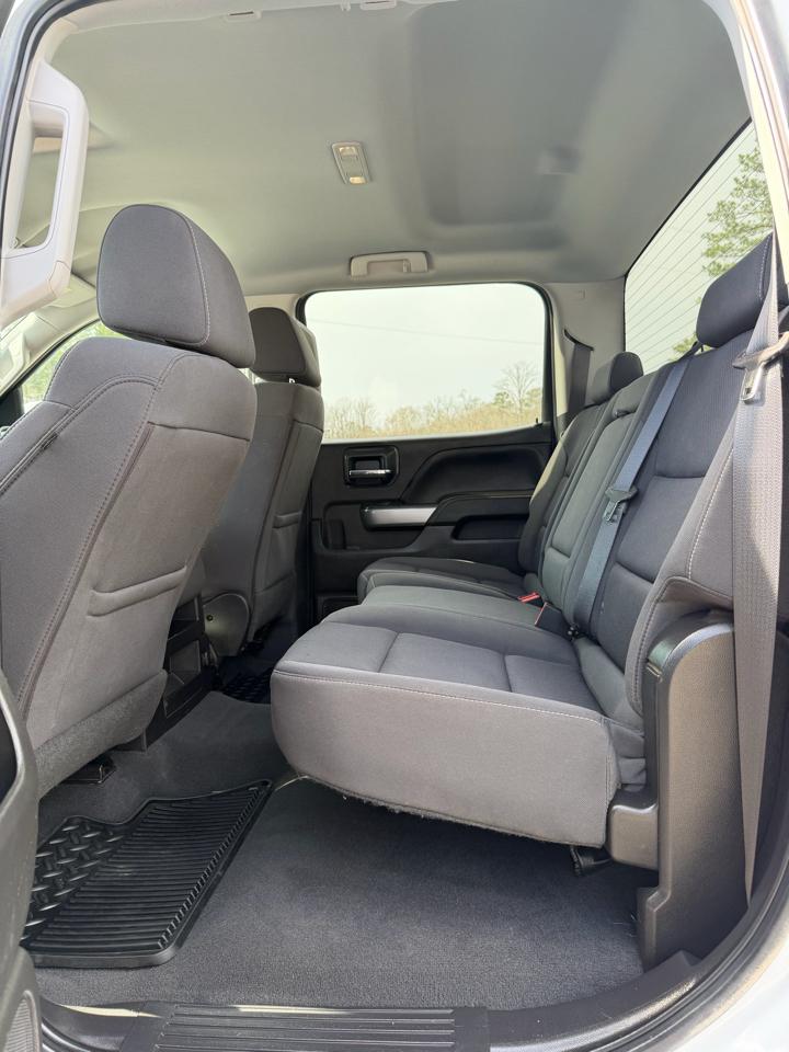 Chevrolet Silverado 1500 4WD Crew Cab 143.5" LT w/2LT 2018