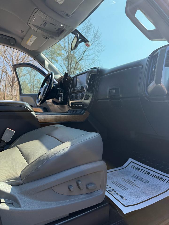 Chevrolet Silverado 1500 4WD Crew Cab 143.5" LTZ w/1LZ 2017