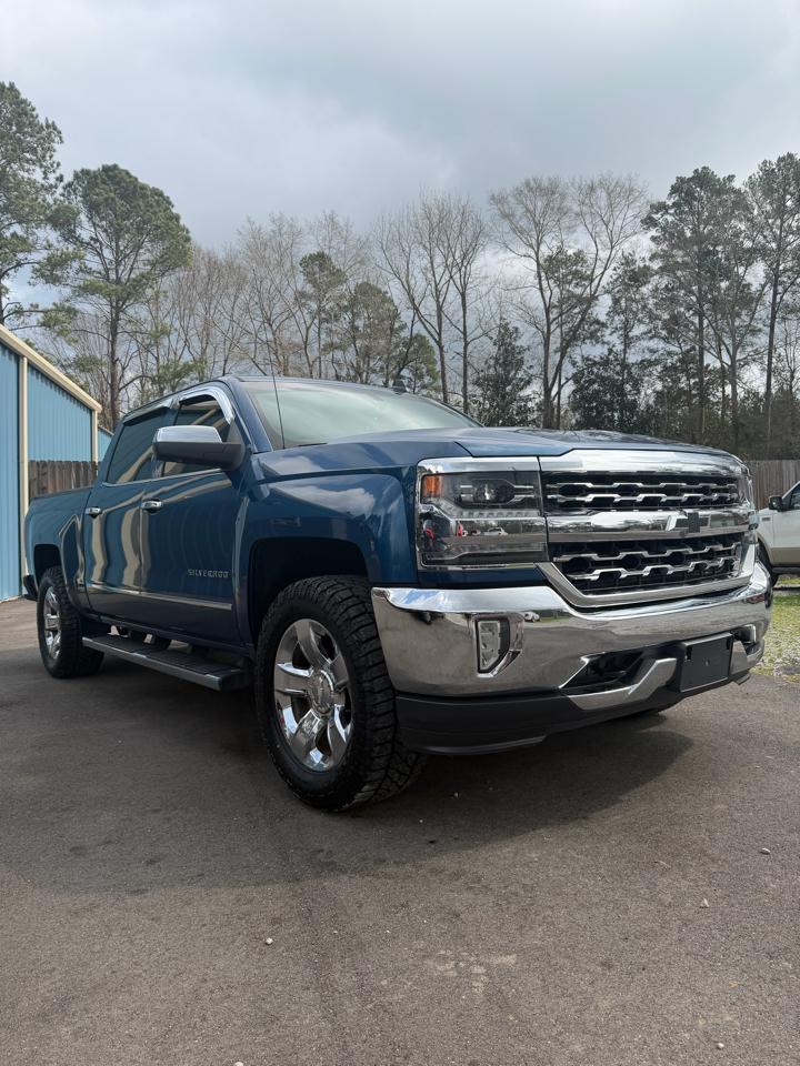 Chevrolet Silverado 1500 4WD Crew Cab 143.5" LTZ w/1LZ 2018