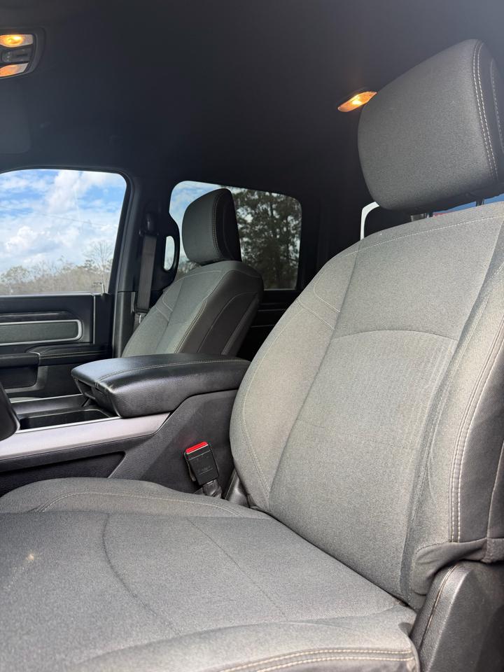 RAM 2500 Lone Star 4x4 Crew Cab 6'4" Box 2022