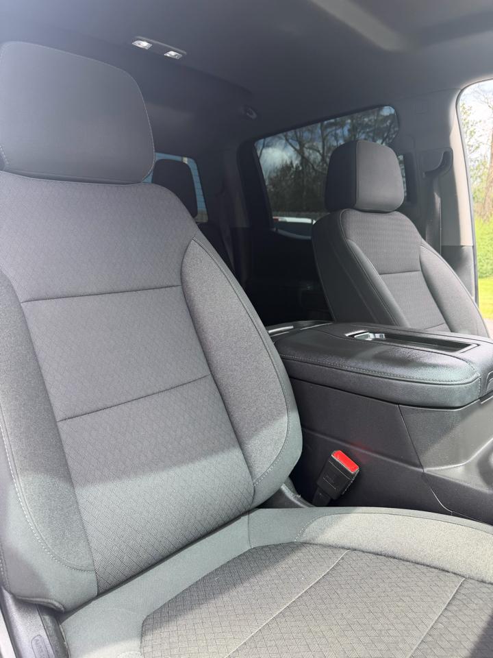 GMC Sierra 1500 4WD Crew Cab 147" AT4 2021