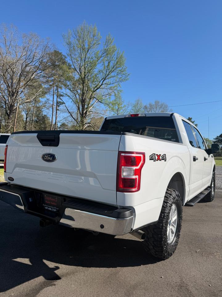 Ford F-150 4WD SuperCrew 145" XLT 2018