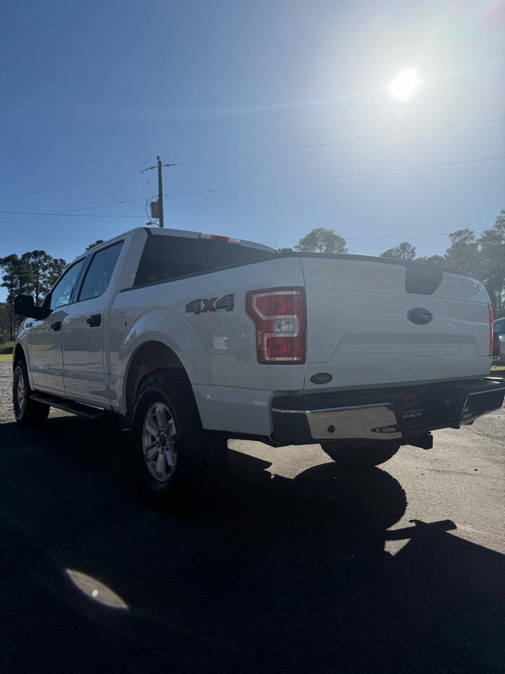 Ford F-150 4WD SuperCrew 145" XLT 2018