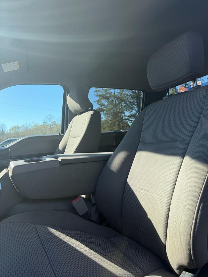 Ford F-150 4WD SuperCrew 145" XLT 2018