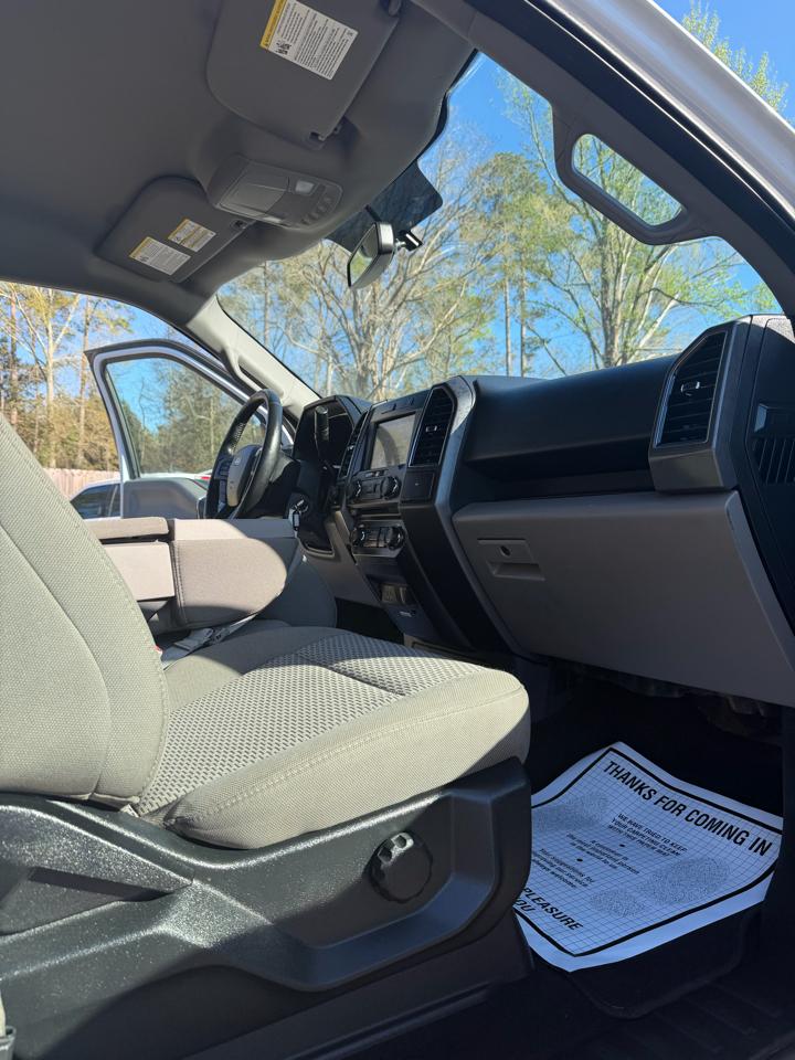 Ford F-150 4WD SuperCrew 145" XLT 2018