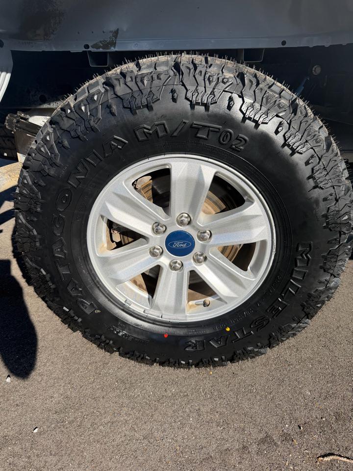 Ford F-150 4WD SuperCrew 145" XLT 2018