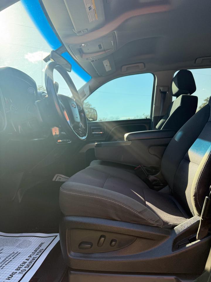 Chevrolet Silverado 1500 4WD Crew Cab 143.5" LT w/2LT 2017