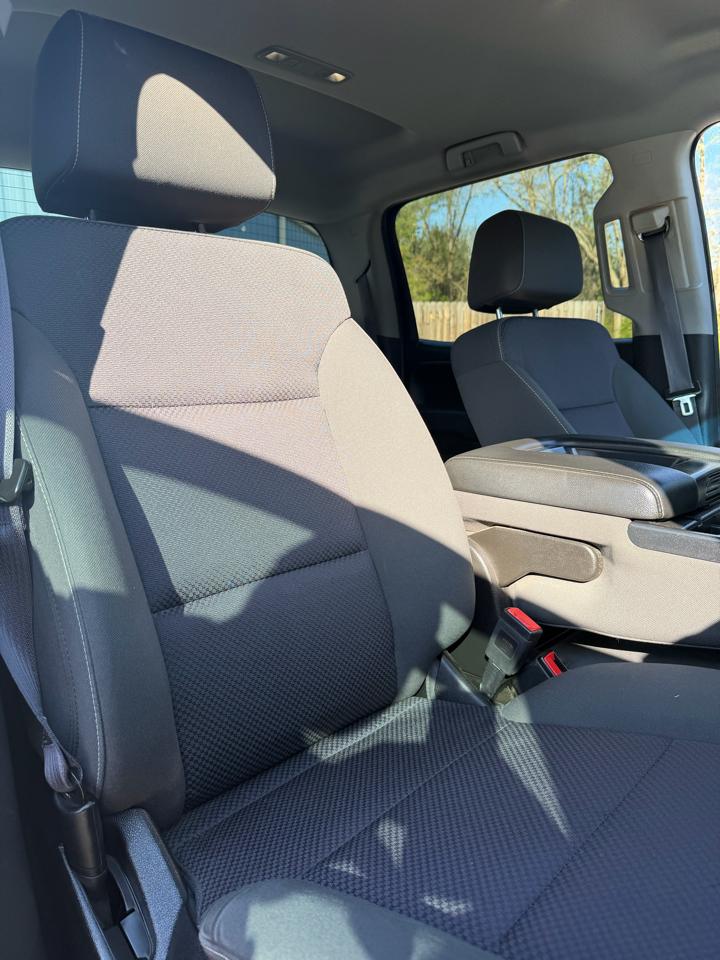 Chevrolet Silverado 1500 4WD Crew Cab 143.5" LT w/2LT 2017