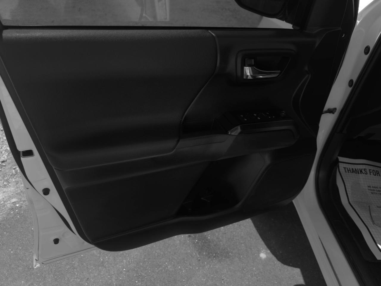 Toyota Tacoma 4WD TRD Off Road Double Cab 5' Bed V6 MT (Natl) 2019