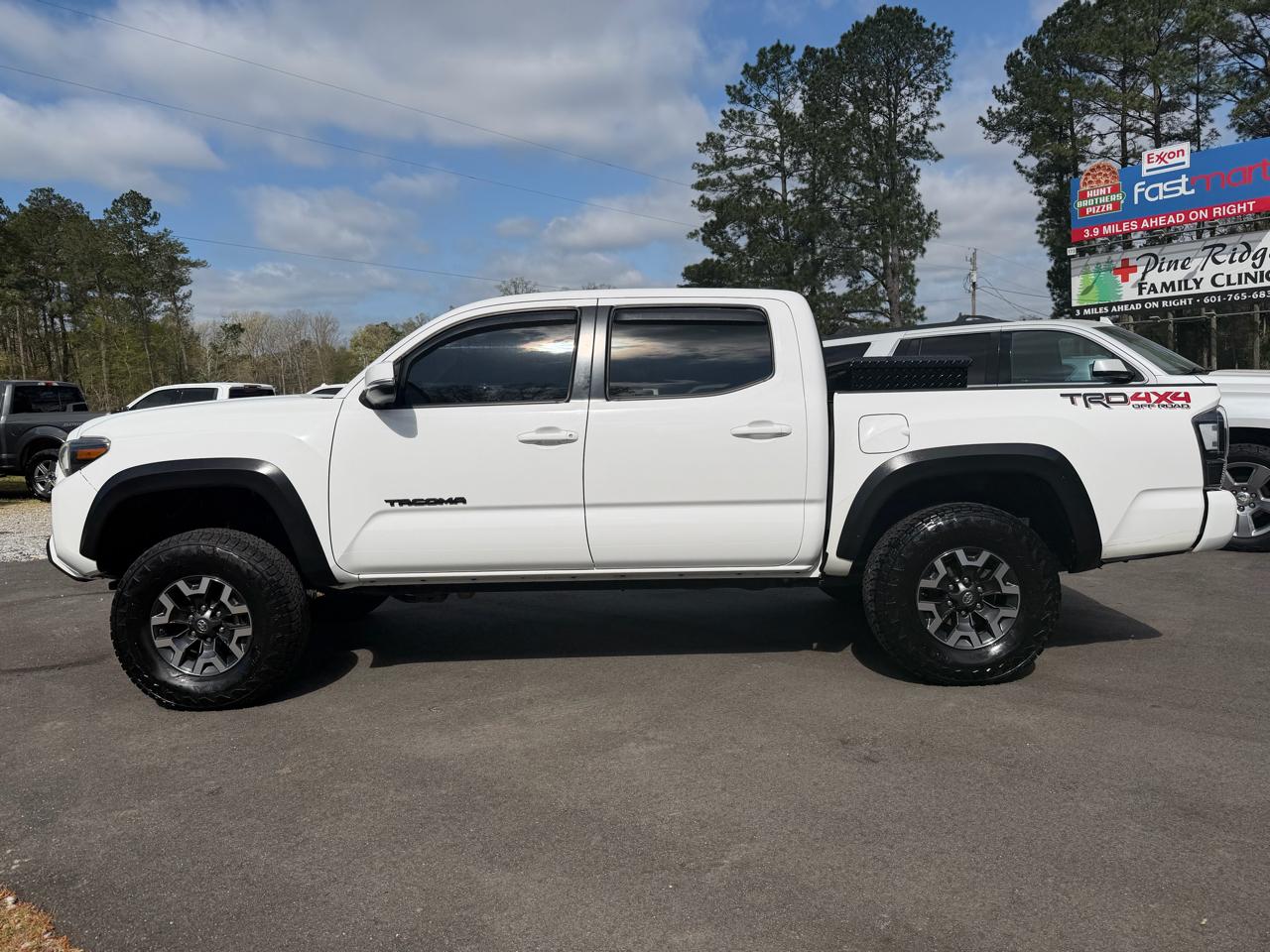 Toyota Tacoma 4WD TRD Off Road Double Cab 5' Bed V6 MT (Natl) 2019