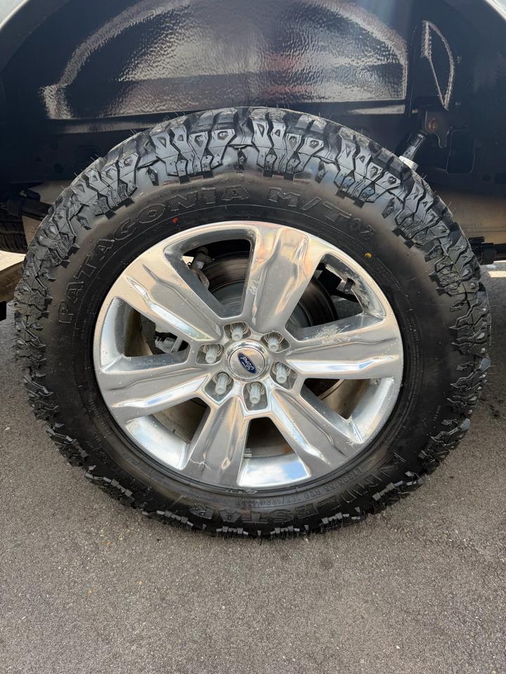 Ford F-150 4WD SuperCrew 145" Platinum 2016