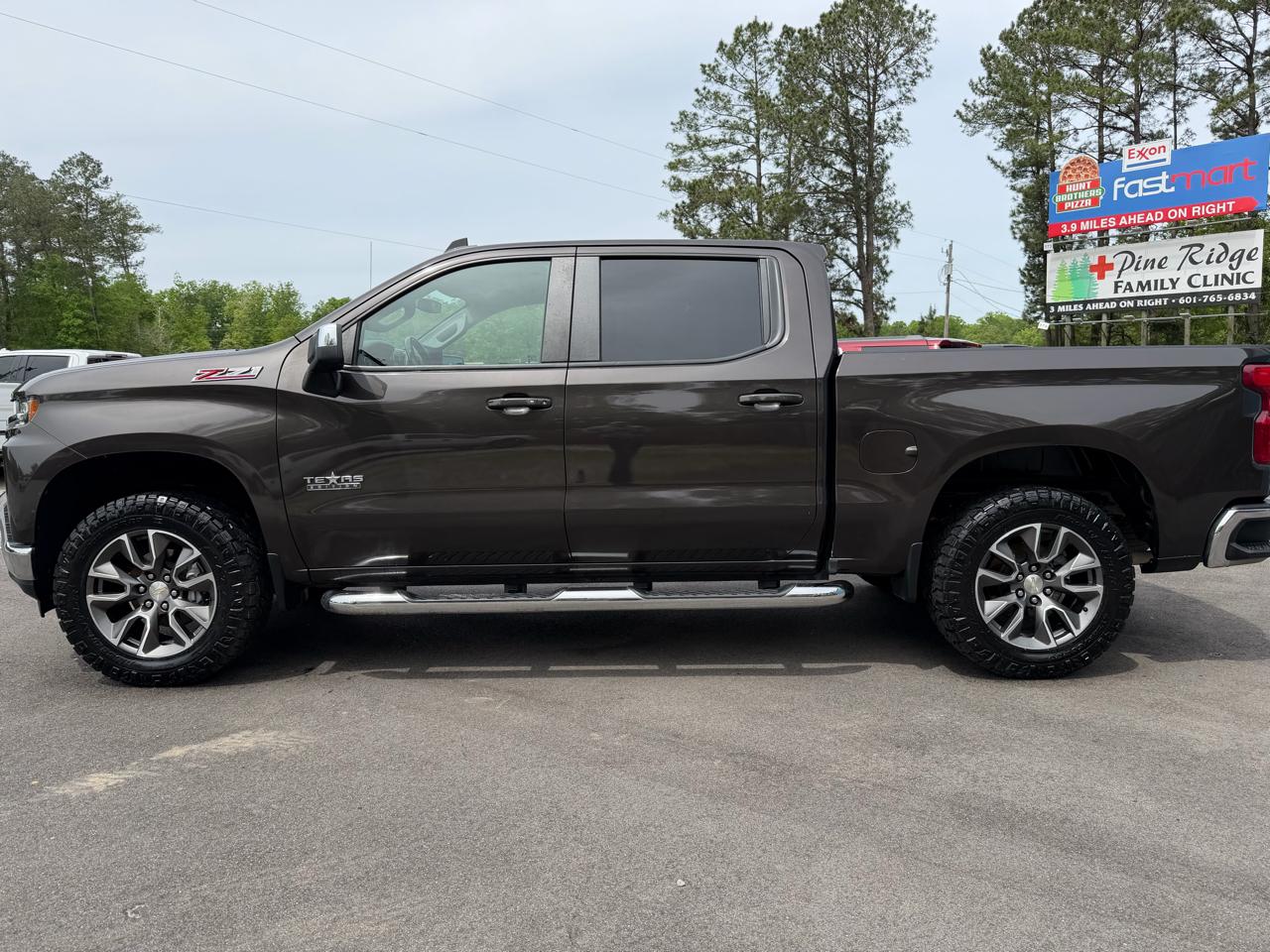 Chevrolet Silverado 1500 4WD Crew Cab 147" LT w/1LT 2021