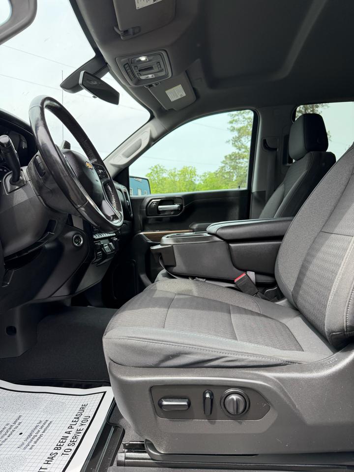 Chevrolet Silverado 1500 4WD Crew Cab 147" LT w/1LT 2021