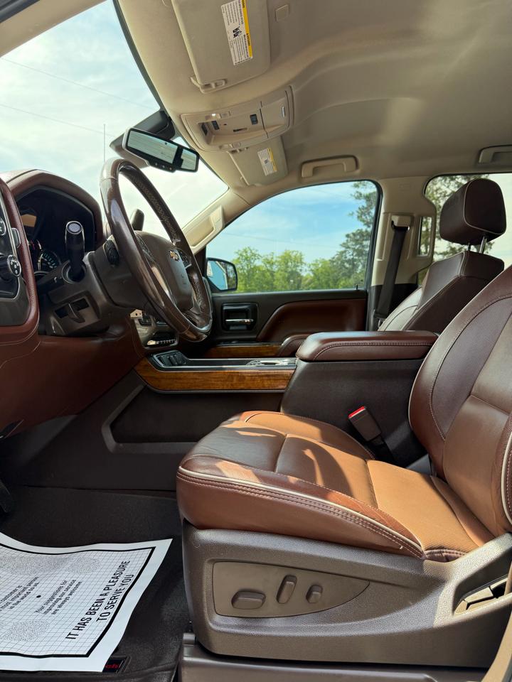 Chevrolet Silverado 1500 4WD Crew Cab 153.0" High Country 2017