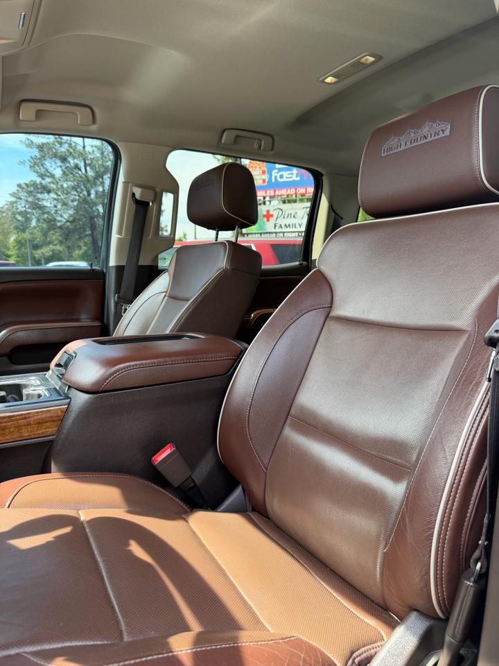 Chevrolet Silverado 1500 4WD Crew Cab 153.0" High Country 2017