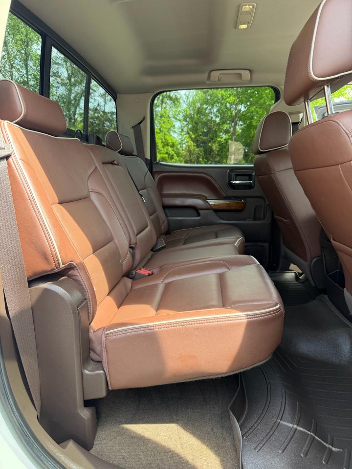 Chevrolet Silverado 1500 4WD Crew Cab 153.0" High Country 2017