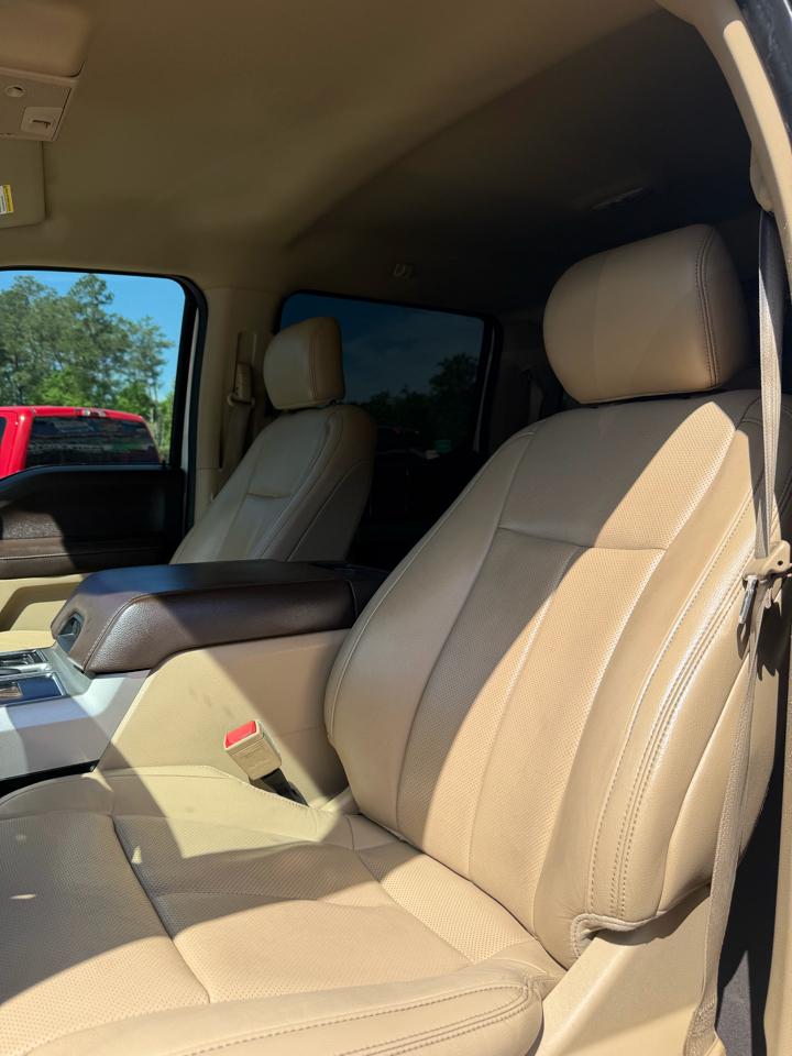 Ford F-150 4WD SuperCrew 145" Lariat 2018