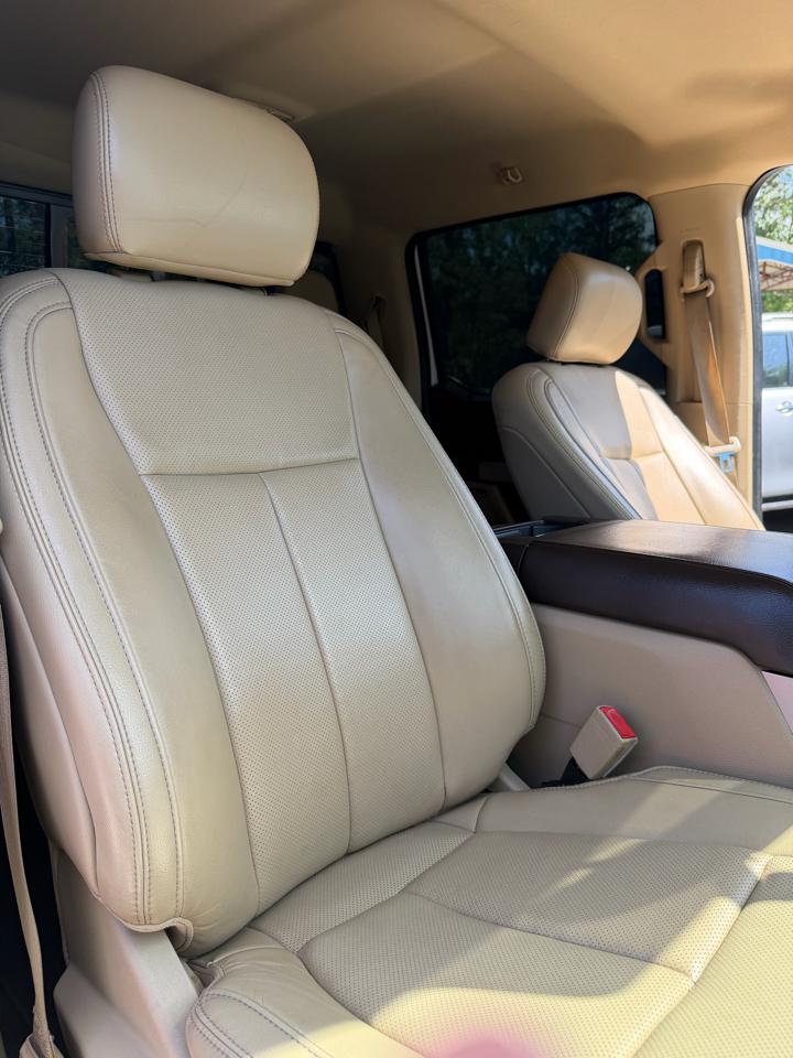 Ford F-150 4WD SuperCrew 145" Lariat 2018