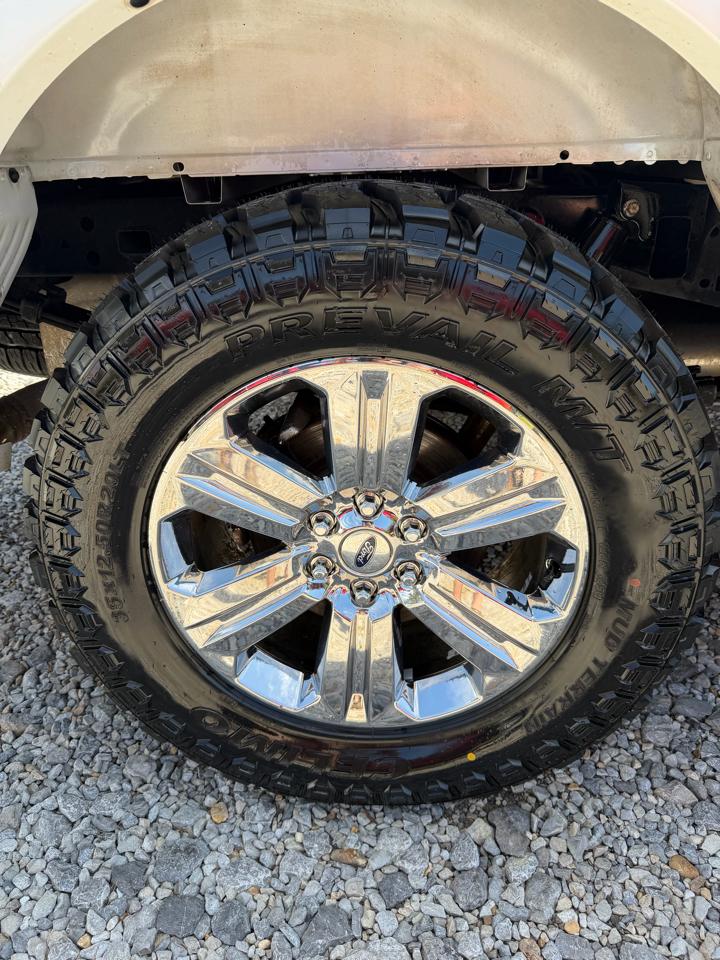 Ford F-150 4WD SuperCrew 145" Lariat 2018