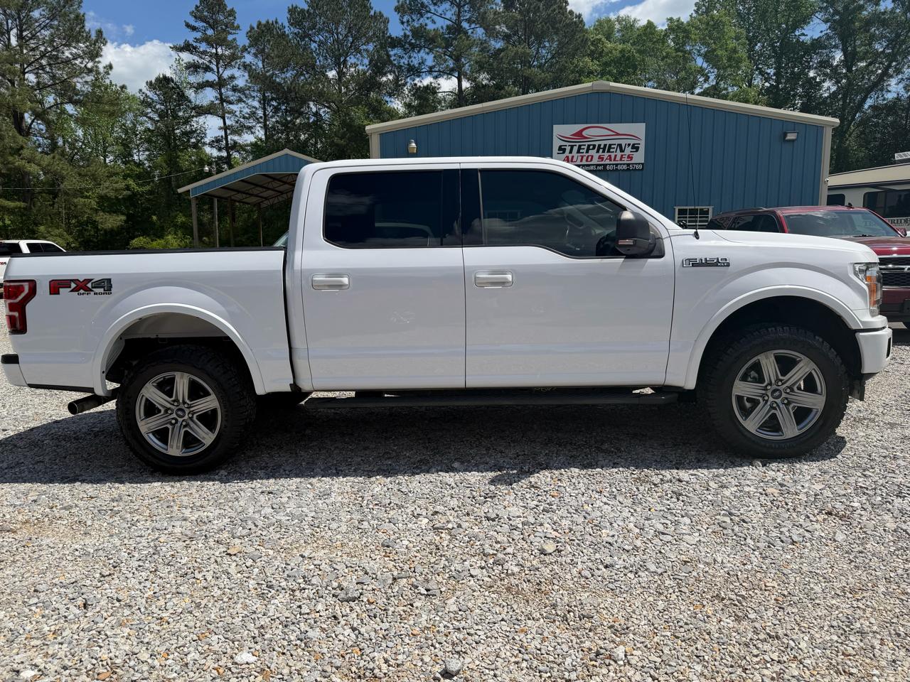 Ford F-150 4WD SuperCrew 145" XLT 2018