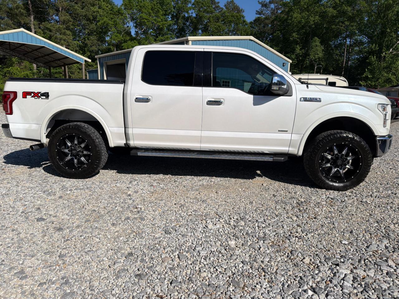 Ford F-150 4WD SuperCrew 145" Lariat 2016