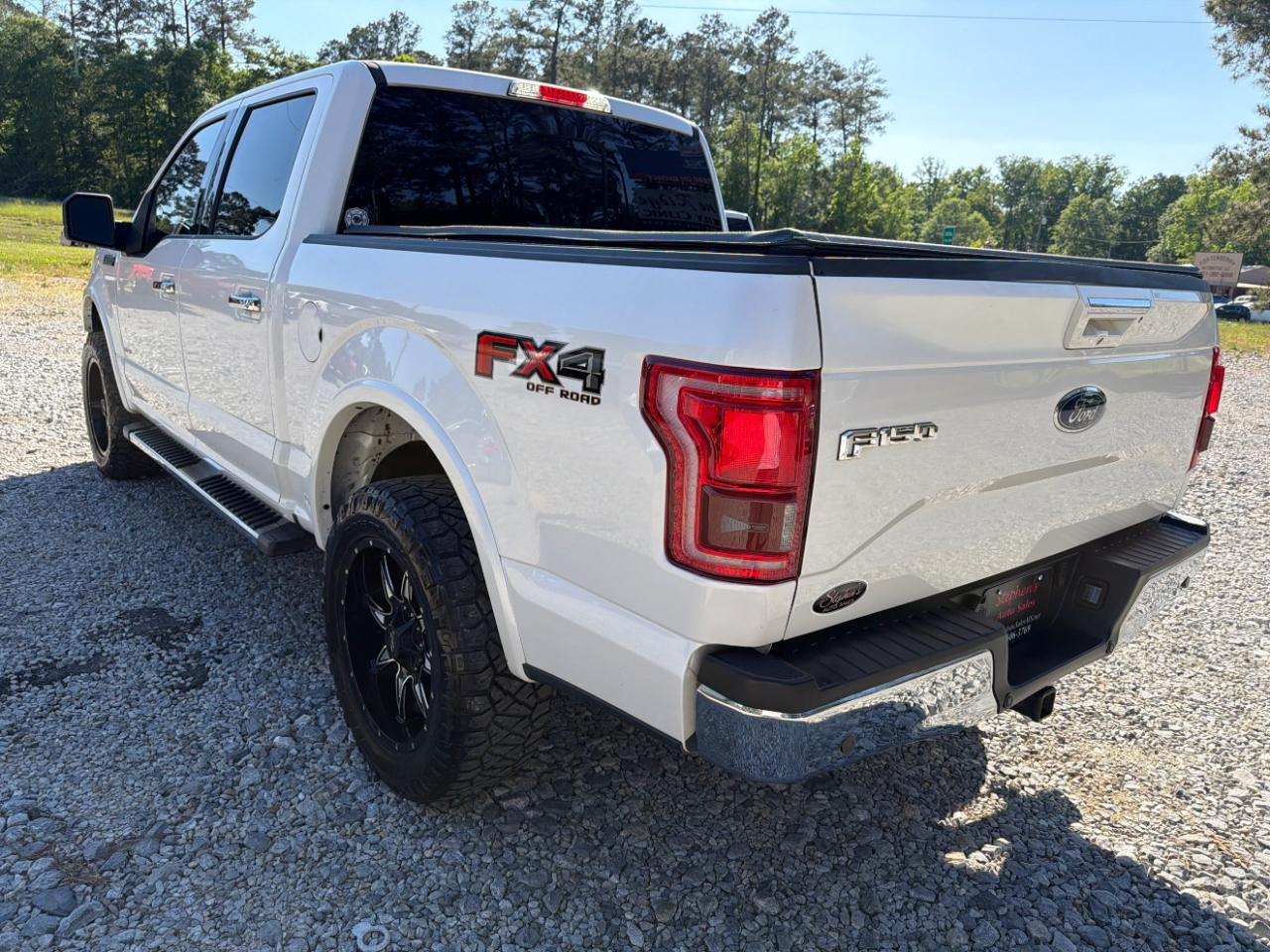 Ford F-150 4WD SuperCrew 145" Lariat 2016