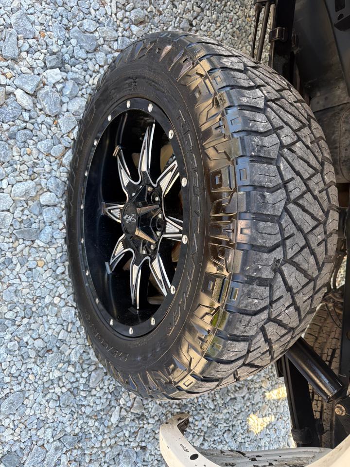 Ford F-150 4WD SuperCrew 145" Lariat 2016