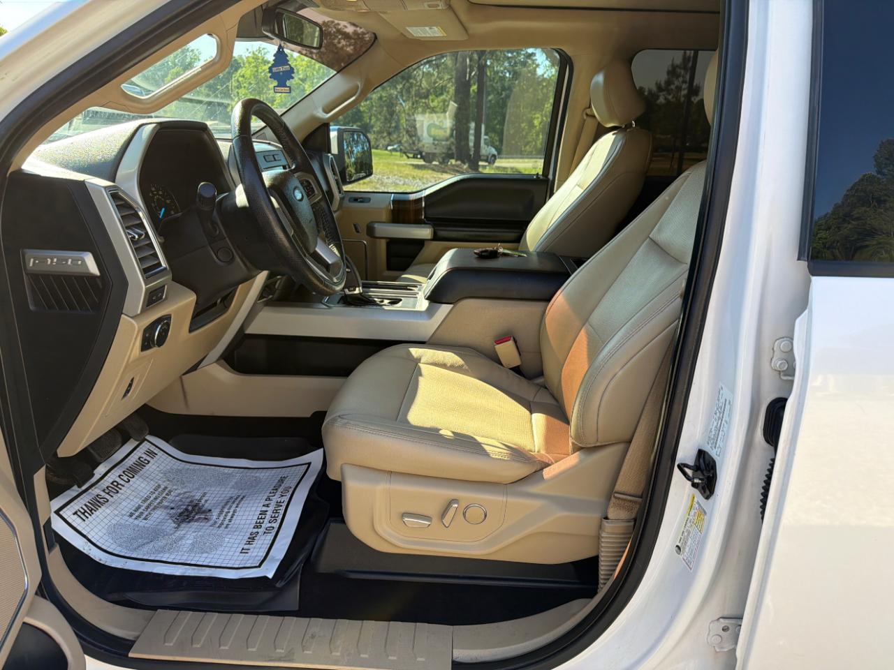 Ford F-150 4WD SuperCrew 145" Lariat 2016