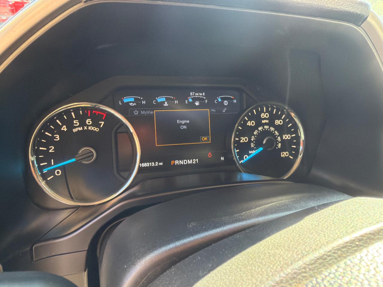 Ford F-150 4WD SuperCrew 145" Lariat 2016