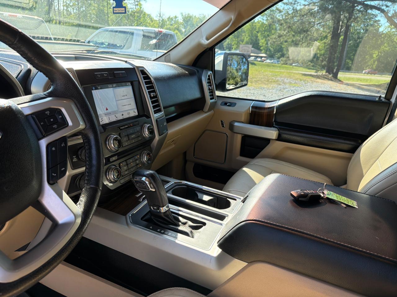 Ford F-150 4WD SuperCrew 145" Lariat 2016