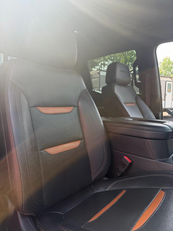 GMC Sierra 1500 4WD Crew Cab 147" AT4 2019