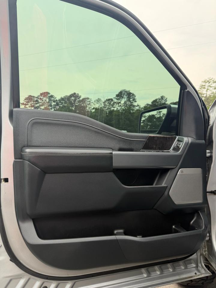 Ford F-150 4WD SuperCab 145" Lariat 2021