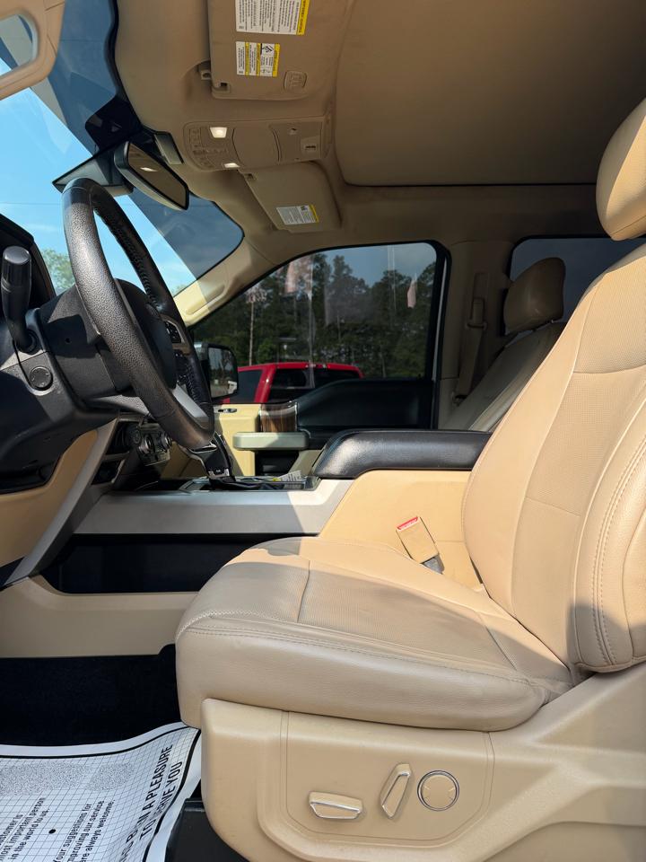 Ford F-150 4WD SuperCrew 145" Lariat 2016