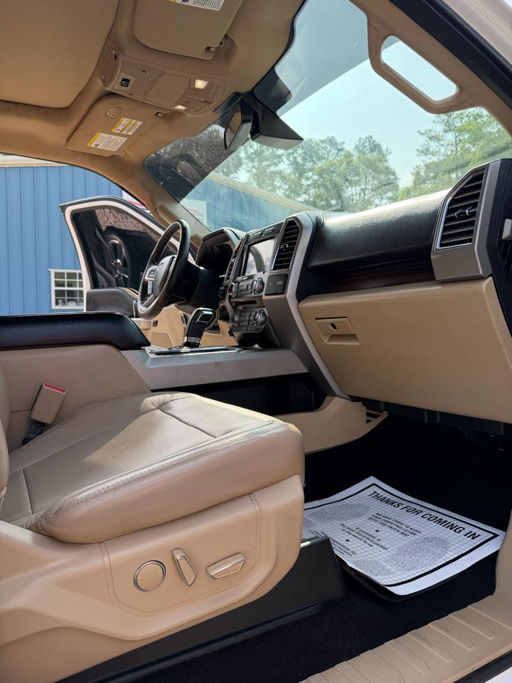 Ford F-150 4WD SuperCrew 145" Lariat 2016