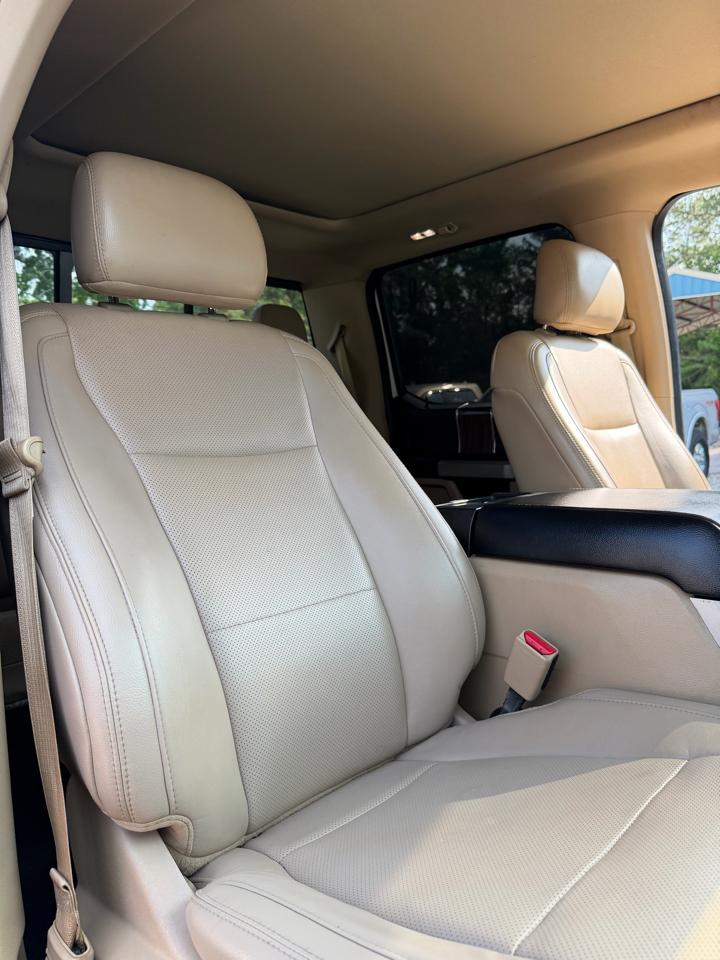 Ford F-150 4WD SuperCrew 145" Lariat 2016