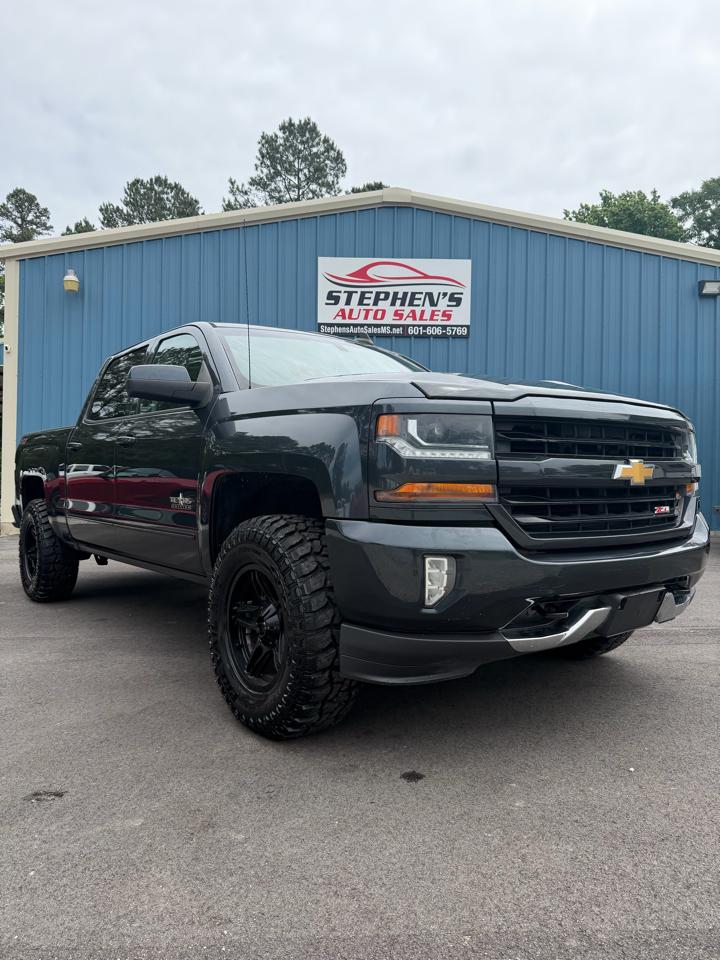 Chevrolet Silverado 1500 4WD Crew Cab 143.5" LT w/2LT 2018